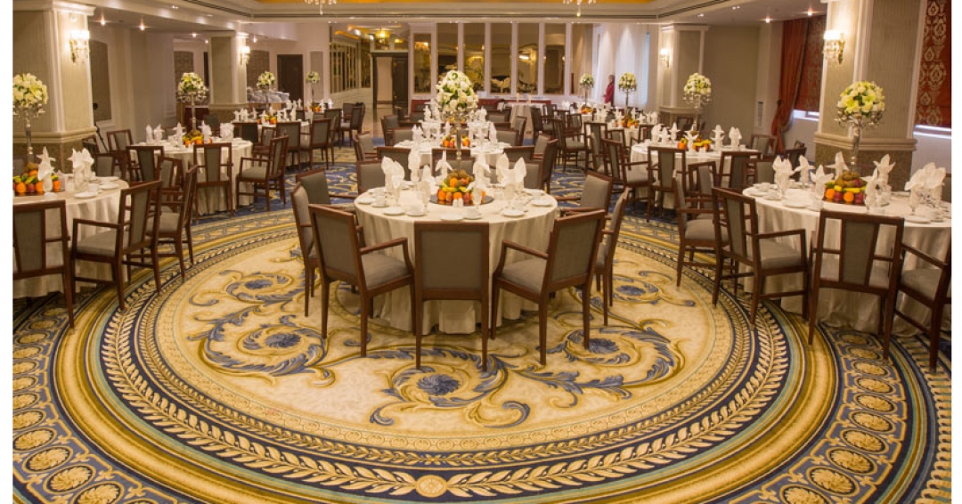 هتل پنج ستاره اسپیناس تهران